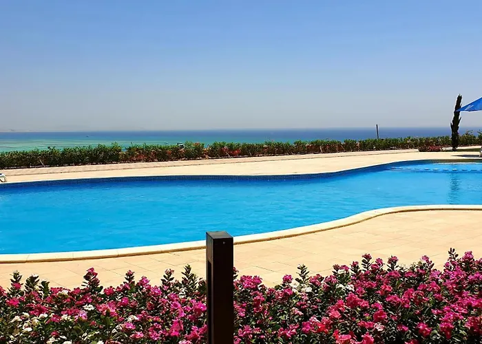 The View Apartahotel
